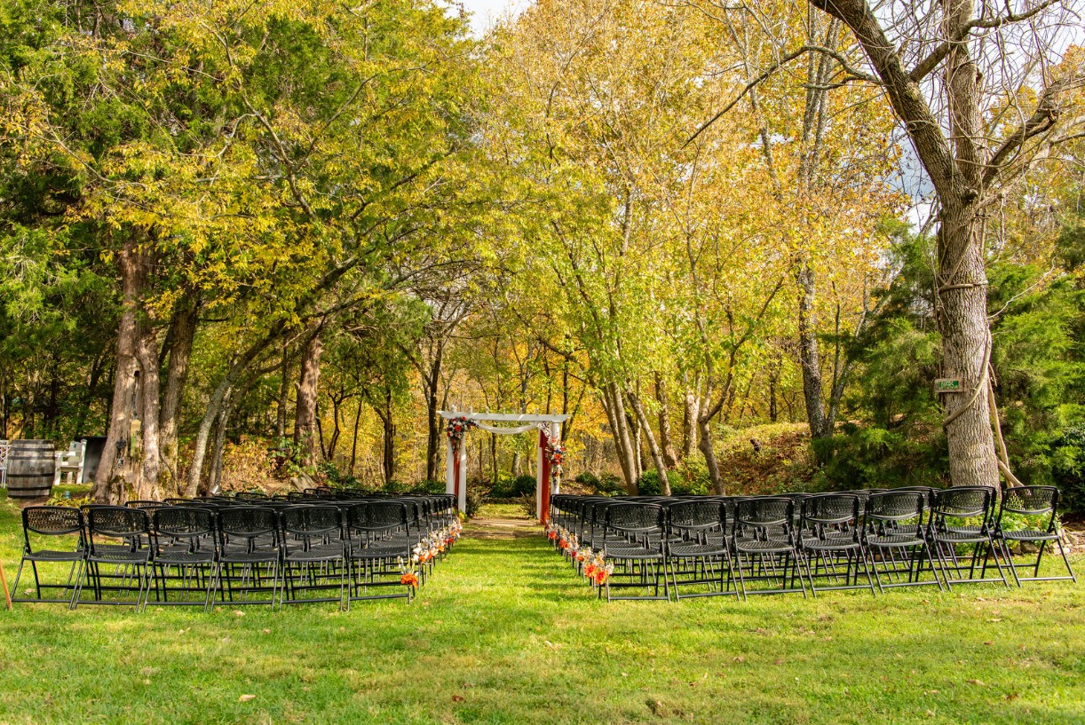 outdoor wedding ceremony at fivesense farm event venue